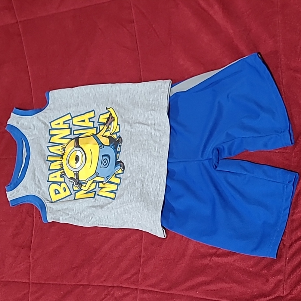DESPICABLE ME MINIONS Boys Size 7 Tank and Shorts Outfit Set